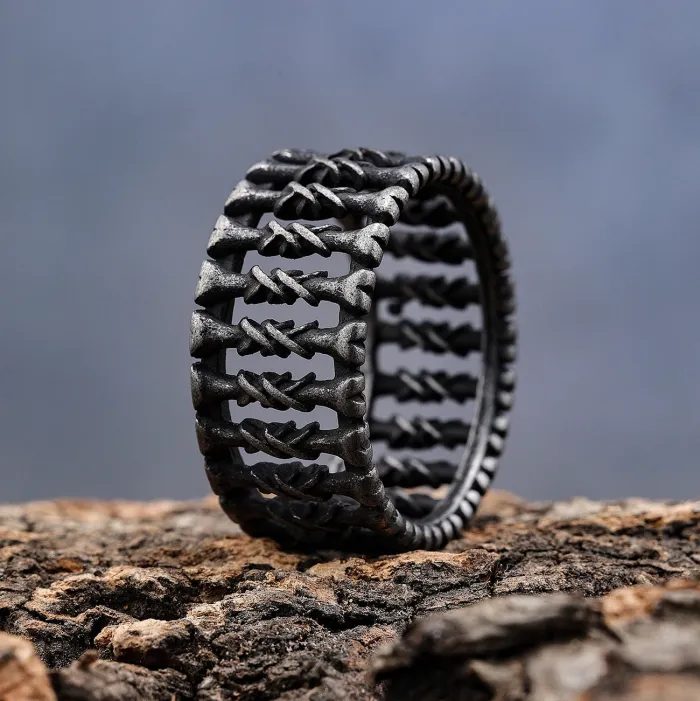 Vintage Bone Stud Stainless Steel Ring for Men – Bold Punk Statement Band