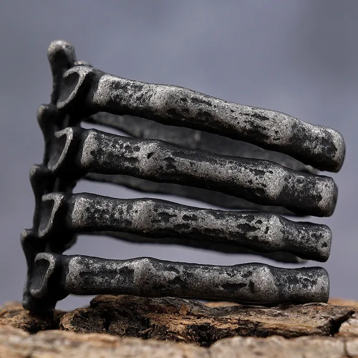 Vintage Skull Bone Ring for Men – Antique Pewter Punk Hip Hop Statement Jewelry